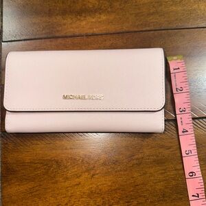 Michael Kors Blush Pink Wallet